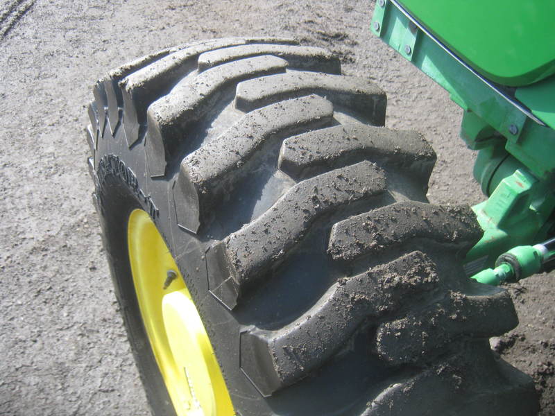 Tractors - Farm  John Deere 5100E Tractor  Photo